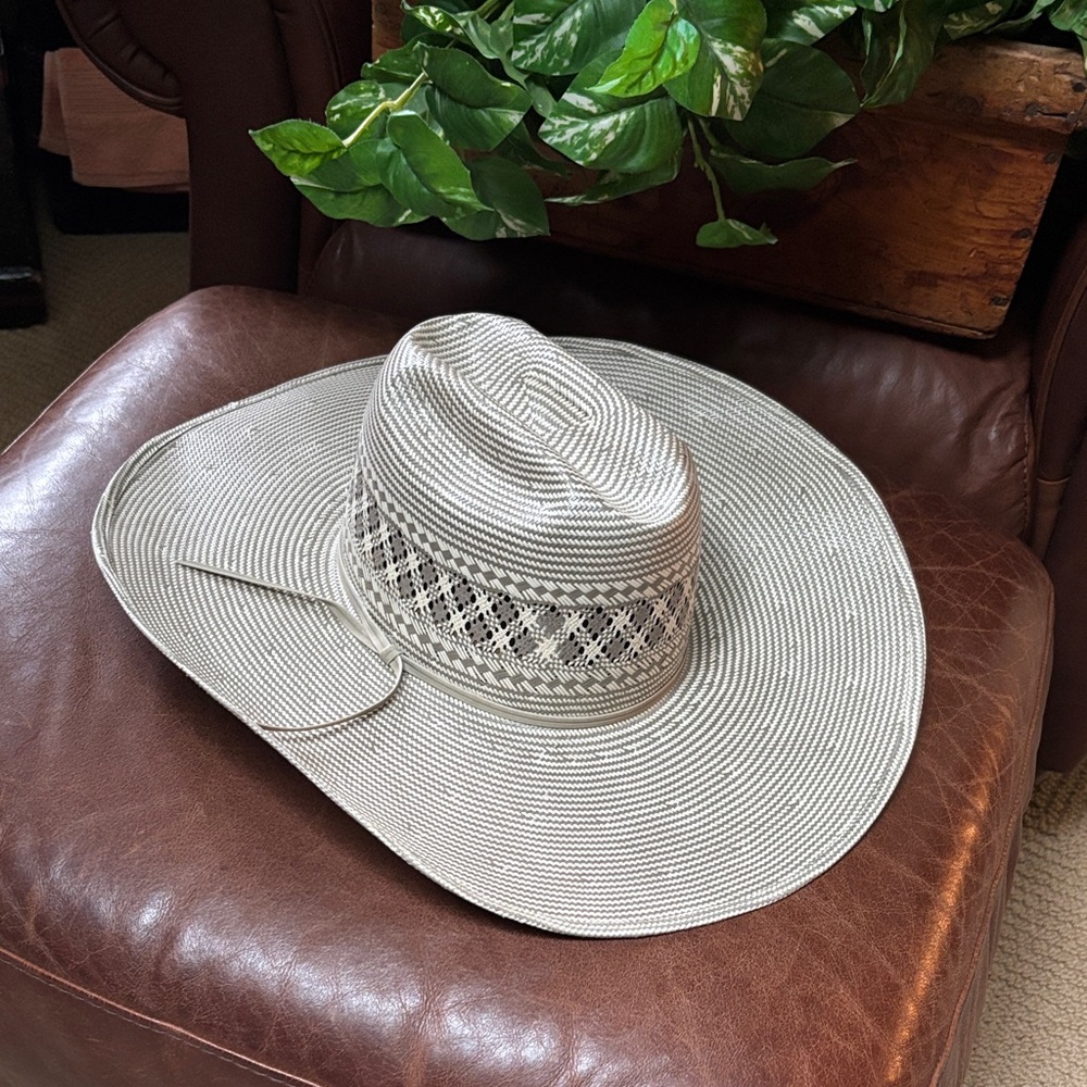 Atwood straw cowboy hat